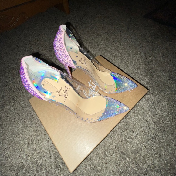 Christian Louboutin Red Bottoms Pump - Picture 4 of 13